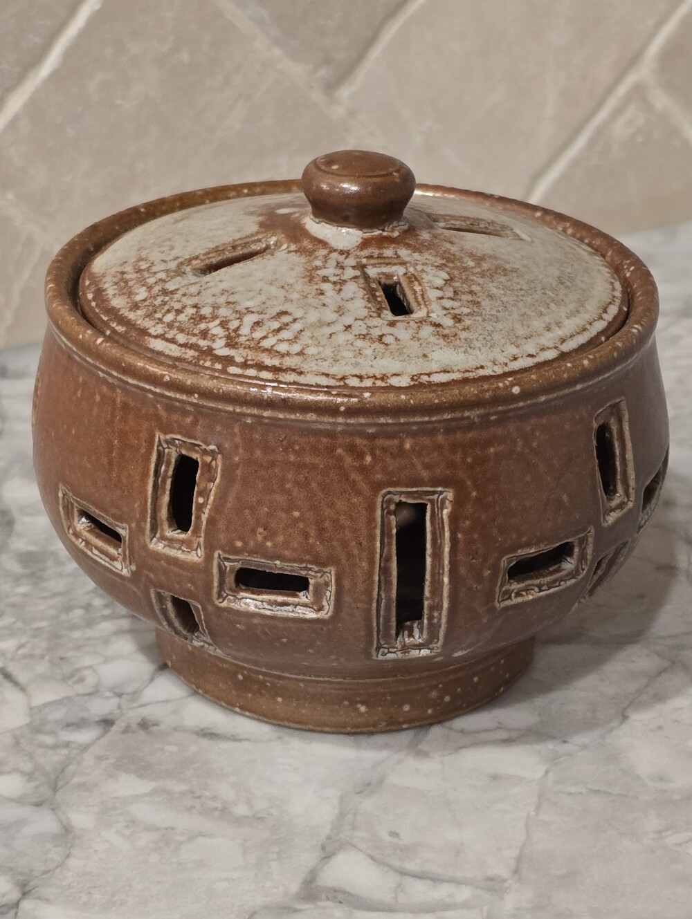 Vintage Mid Century Modern Studio Art Pottery Lidded Jar Crock Garlic Keeper